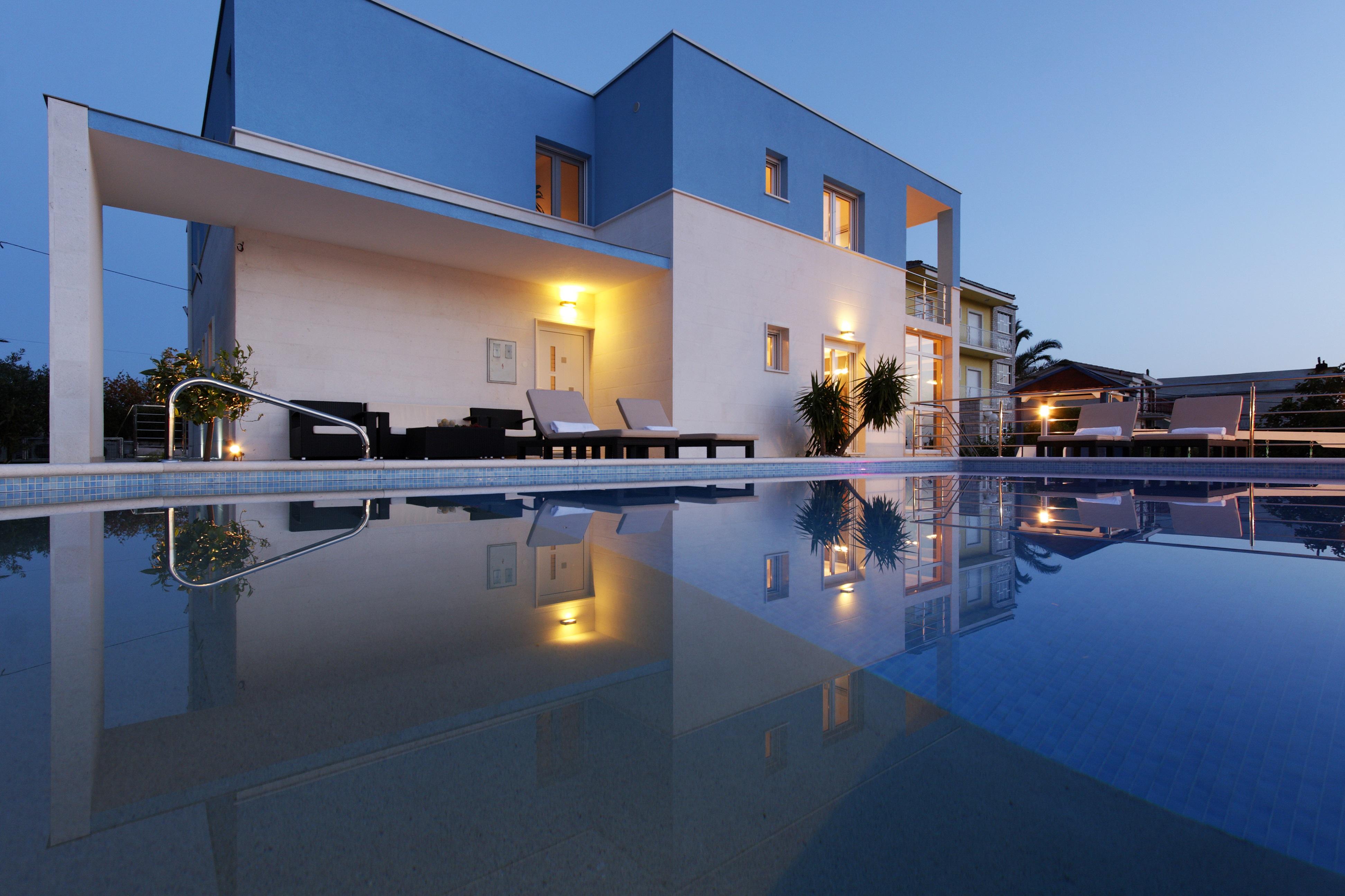 Villa Mermaid Your Croatian Haven With Luxury Pool And Scenic Views Podstrana Bagian luar foto