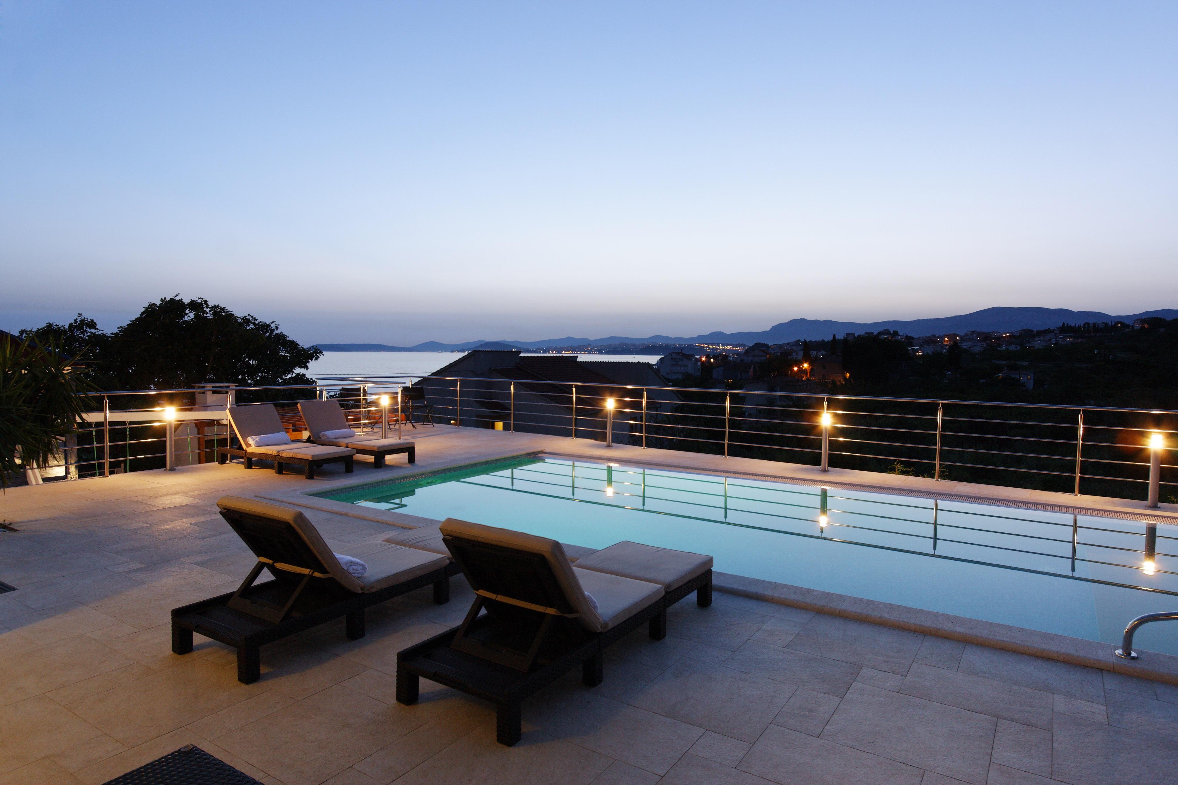Villa Mermaid Your Croatian Haven With Luxury Pool And Scenic Views Podstrana Bagian luar foto