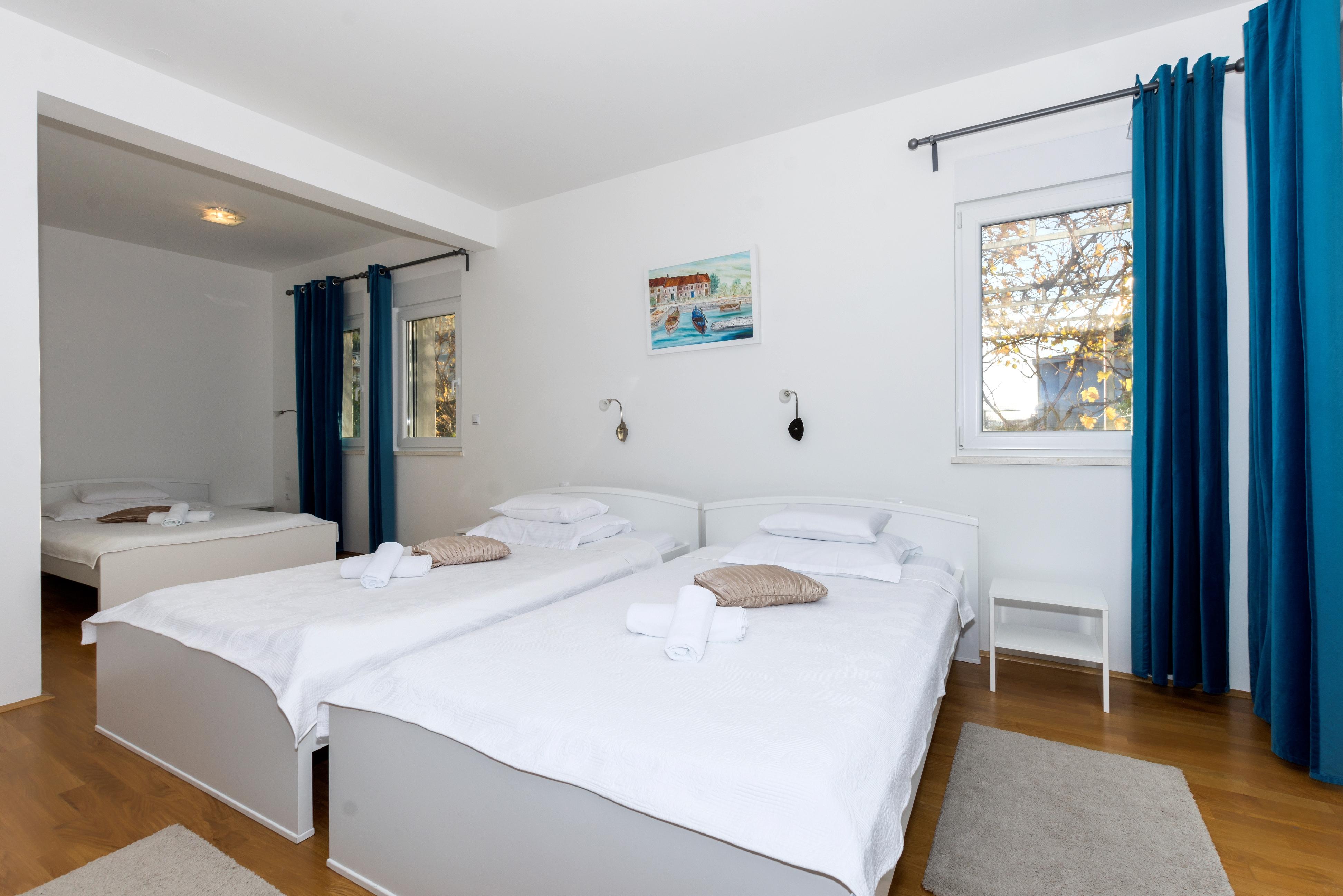 Villa Mermaid Your Croatian Haven With Luxury Pool And Scenic Views Podstrana Bagian luar foto